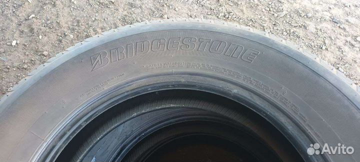 Bridgestone Dueler H/T D687 225/65 R17