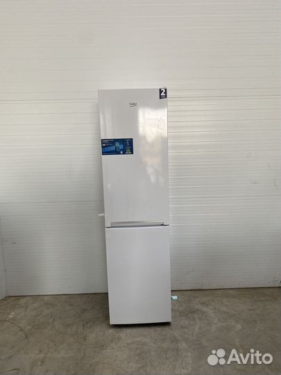 Холодильник beko rcnk335k00w