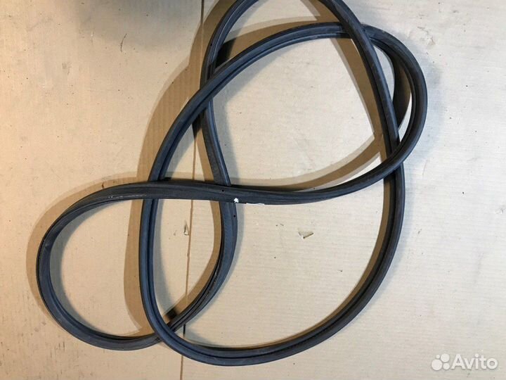 Уплотнительная резинка задняя Bmw X1 E84 N20B20 A