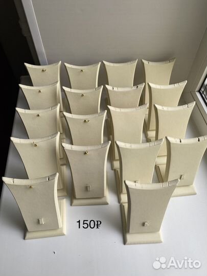 Подставки под сережки, планшеты, бюсты