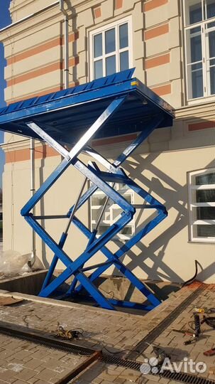 Подъемный стол