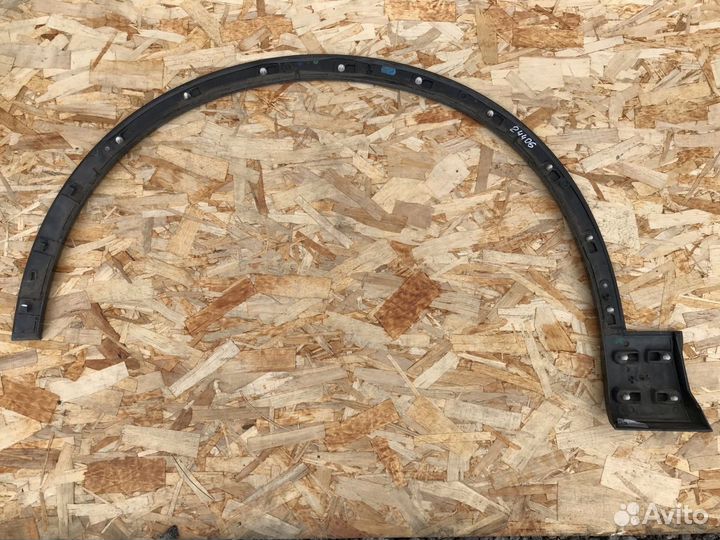 Накладка крыла переднего правого Audi Q7 4M