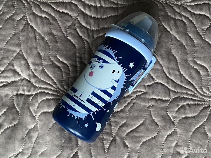 Детские принадлежности и посуда для кормления