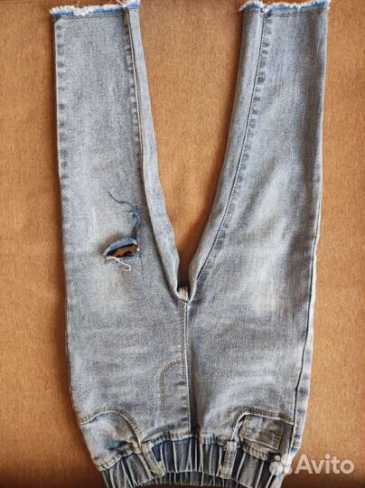 Джинсы для девочки 98