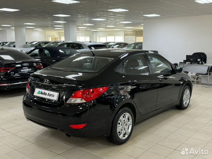 Hyundai Solaris 1.4 AT, 2013, 197 000 км