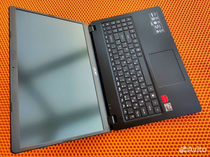 Acer 2021 Ryzen3/Vega3/8gb озу/SSD NVMe