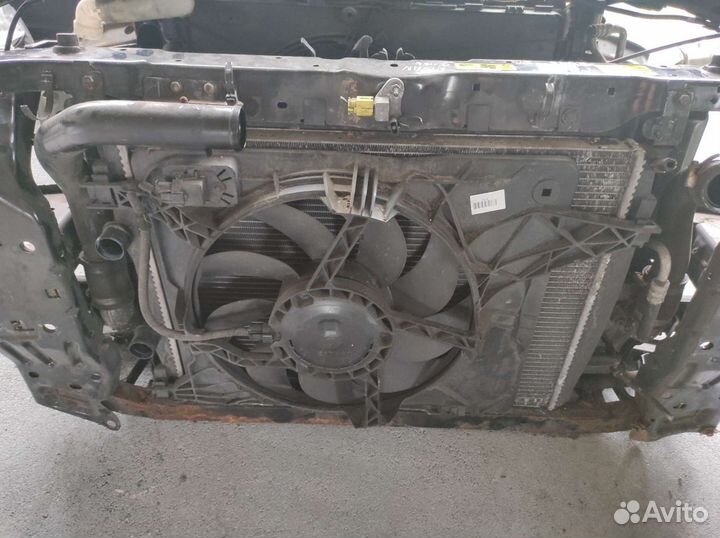 Nissan qashqai телевизор с радиаторами