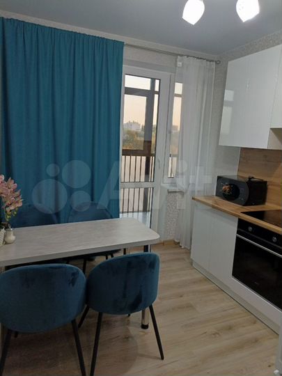 2-к. квартира, 50 м², 8/24 эт.