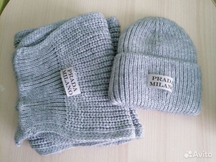 Комплект шапка и шарф женский новый