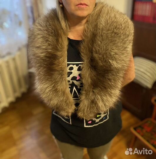 Меховой воротник песец