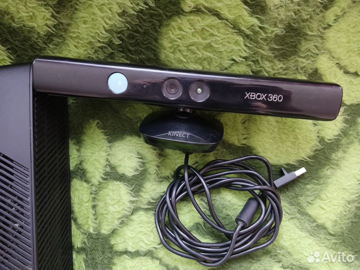XBox 360 С Играми И Kinect В Отличном Состоянии