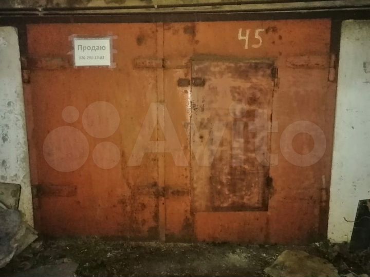 Гараж, > 30 м²