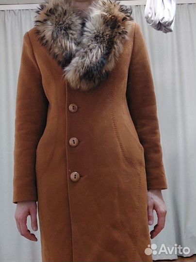 Пальто зимнее женское теплое с мехом