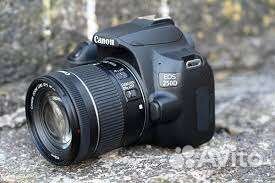 Зеркальный фотоаппарат canon eos250d