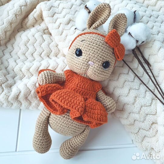 Вязаный зайчик