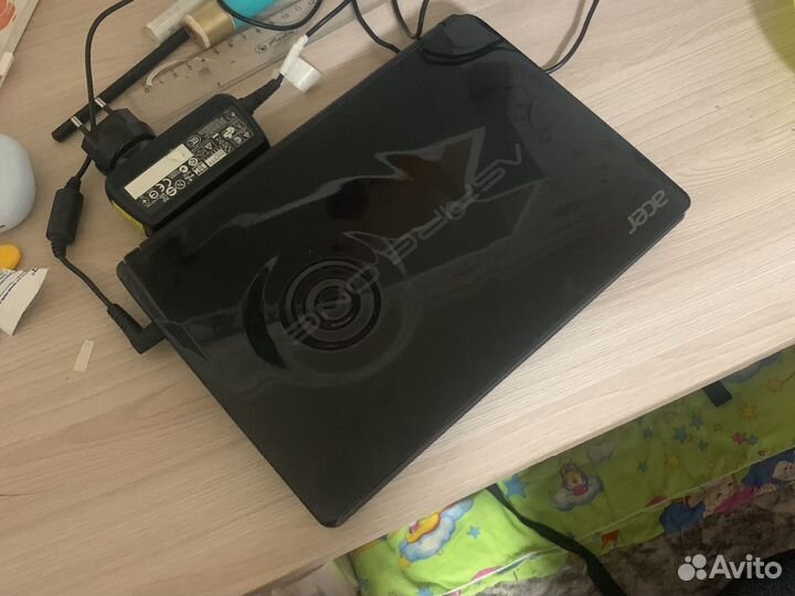 Нетбук acer aspire one ze7