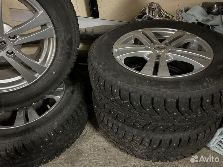 Колеса на Рено Дастер R 16