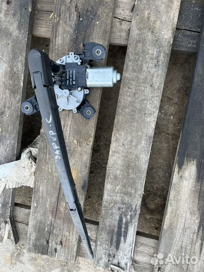 Моторчик заднего дворника Opel Zafira C