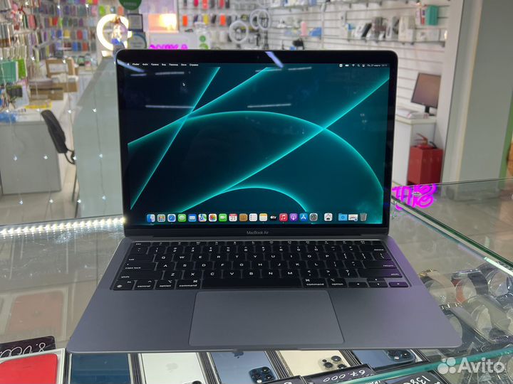 MacBook Air M1/8/256гб б/у Grey