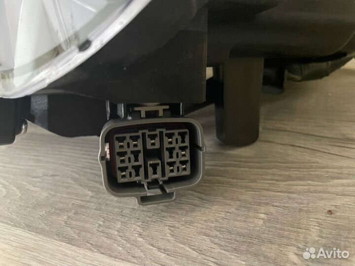 Фара левая на Mazda 3 BM BN Оригинал Новая 13+