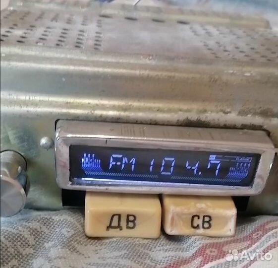 Радиоприёмник на Москвич 407, 403, Газ-21 и др