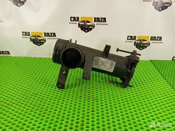 Патрубок воздушного фильтра