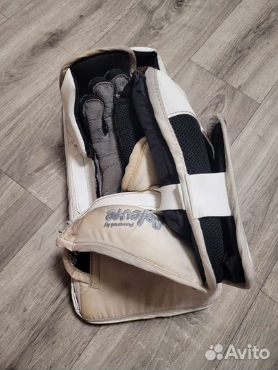 Вратарский блин Reebok premier