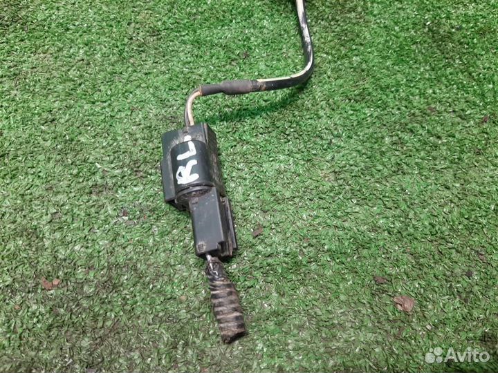 Датчик ABS задний левый Mitsubishi Grandis 2008