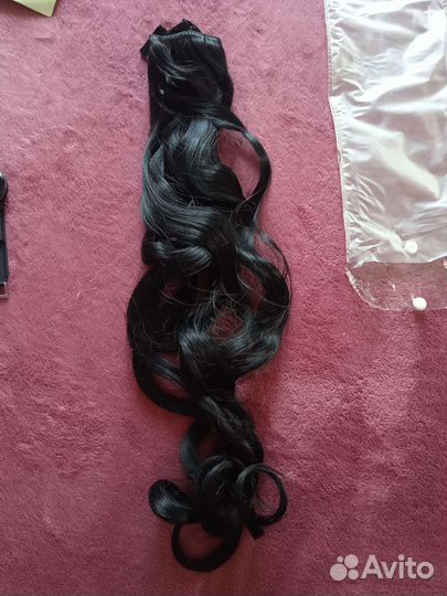 Волосы на заколках