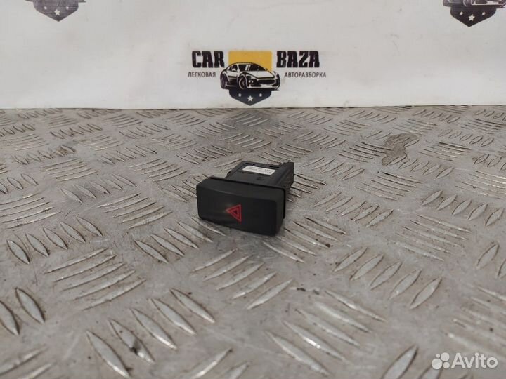 Кнопка аварийной сигнализации Mazda 6