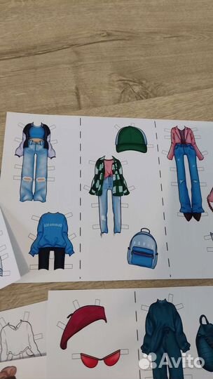 Бумажная кукла с одеждой