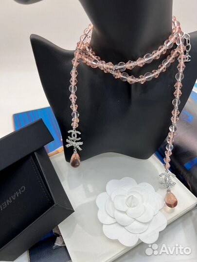 Украшение Chanel