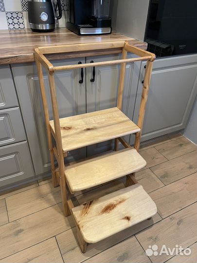 Башня помощника монтессори