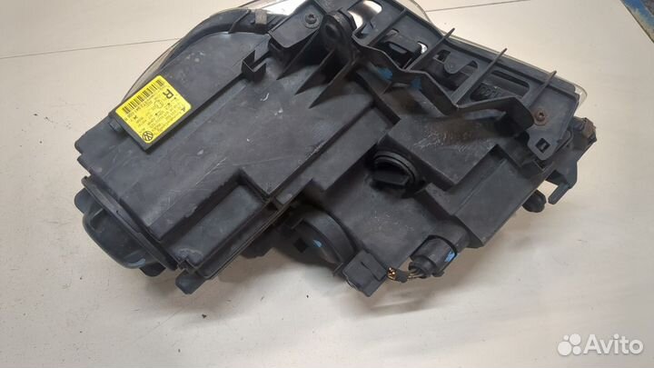 Фара (передняя) Volkswagen Touran, 2009