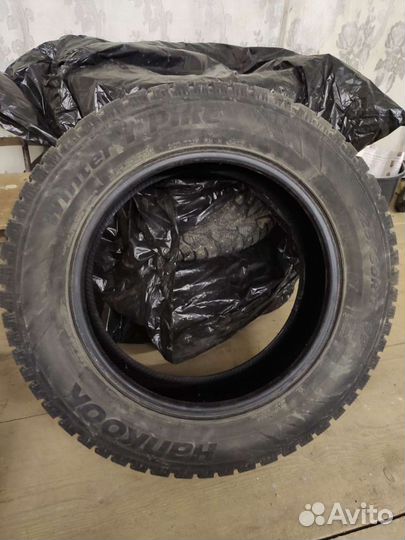 Hankook Winter I'Pike 225/60 R17 99T