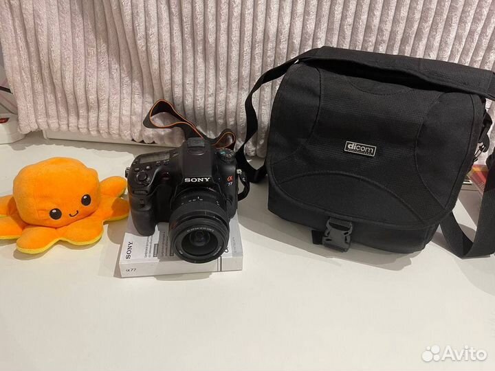 Зеркальный фотоаппарат Sony Alpha SLT-A77 Kit