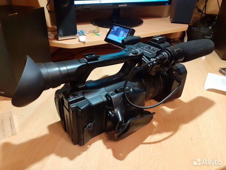 Видеокамера Sony HVR-Z5E