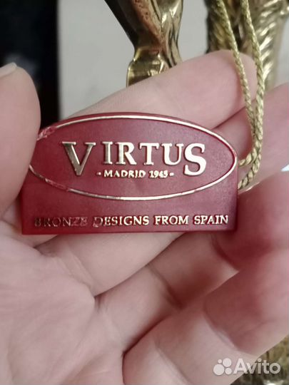 Кувшин декоративный 