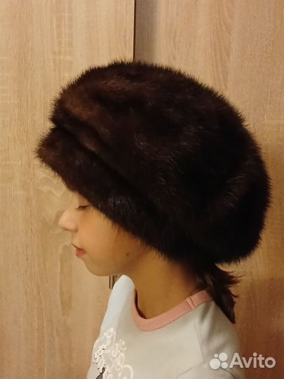 Берет норковый, на обьем головы 58 см