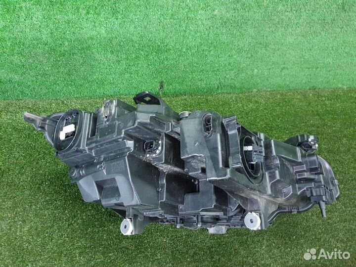 Фара левая BMW 8-Series/M8