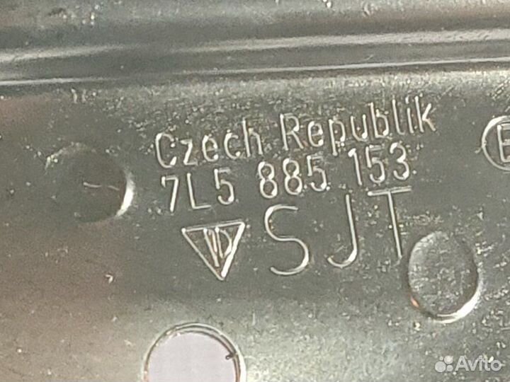 Кронштейн сиденья задний правый Porsche Cayenne