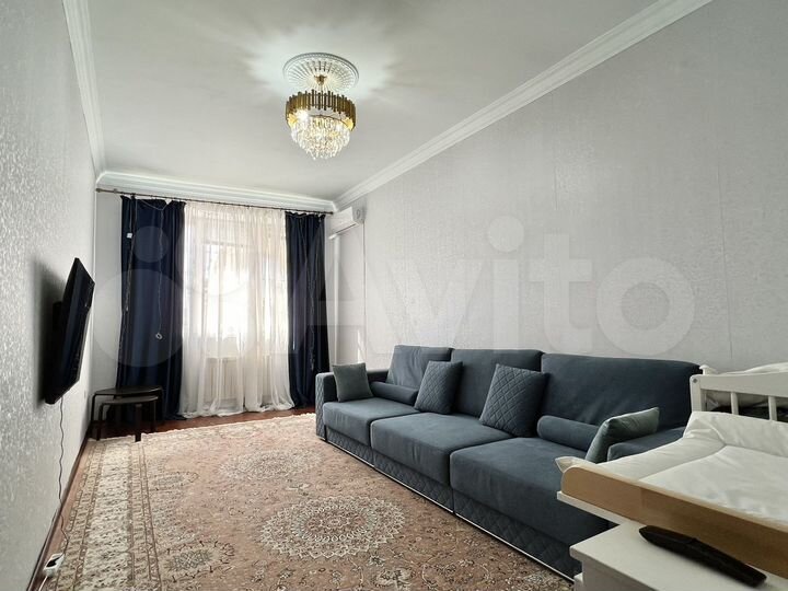 2-к. квартира, 66 м², 2/13 эт.