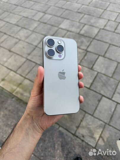 iPhone 15 Pro, 256 ГБ