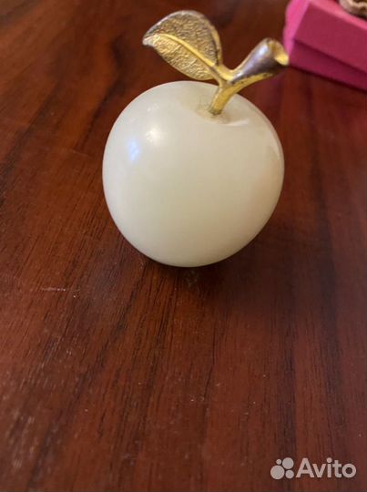 Статуэтка из оникса