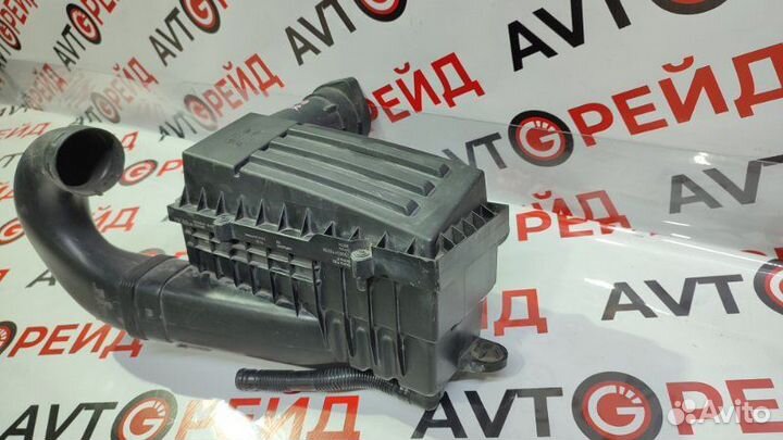 Корпус воздушного фильтра Volkswagen Tiguan 5N2