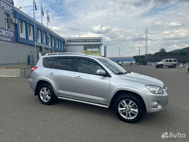 Toyota RAV4 2.4 AT, 2011, 181 000 км