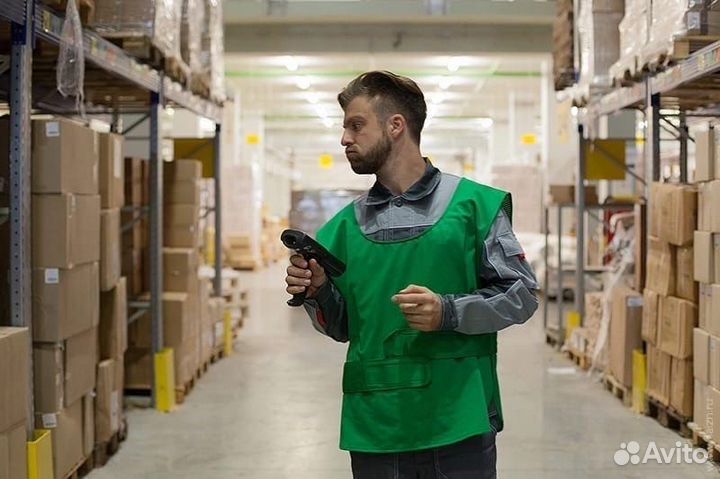 Кладовщик Вахта Москва