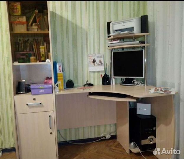 Компьютерный стол 