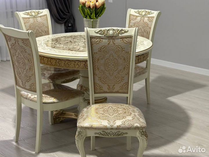 Стол и стулья 36