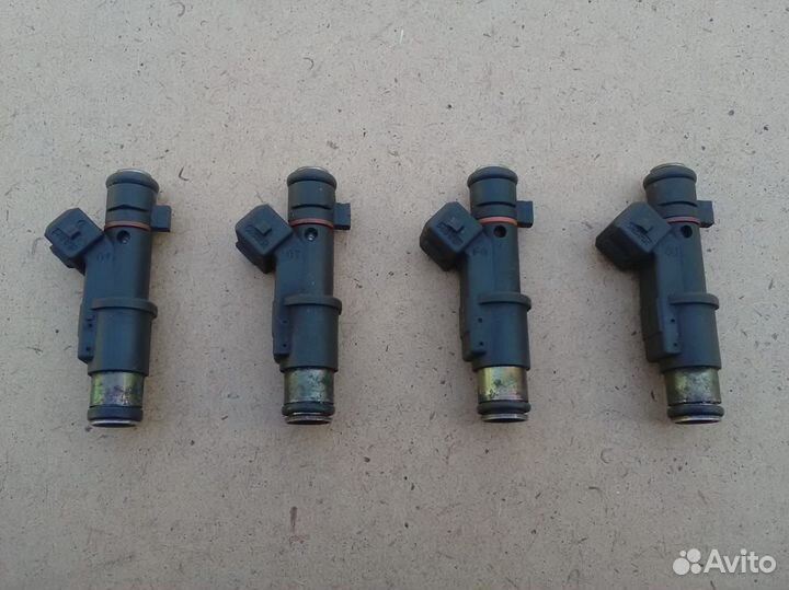 Форсунка топливная Peugeot/Citroen 2.2 бензин